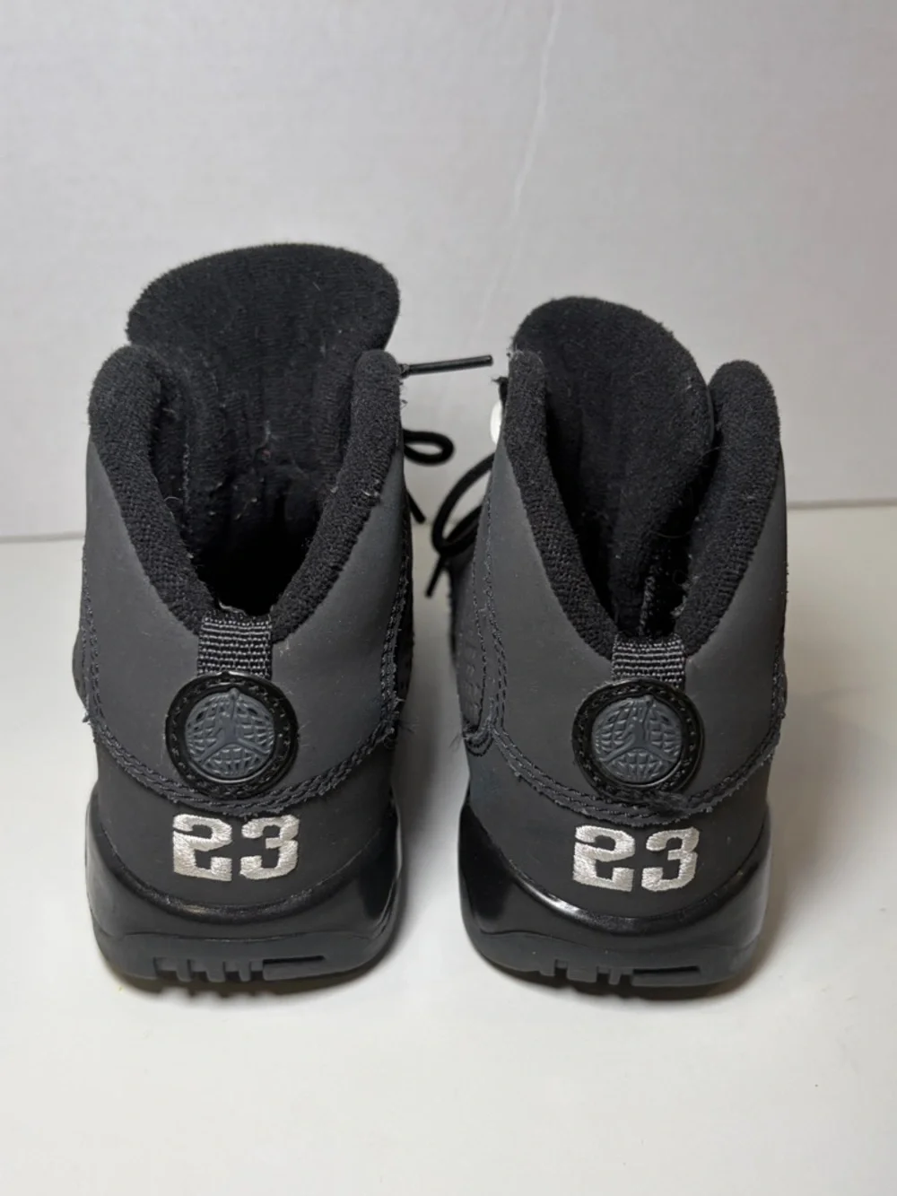 Nike Air Jordan 9 Retro sneakers in an Anthracite colorway toddler size 11